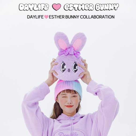 Esther Bunny x Daylife purple plush shoulder bag - Picture 2 of 16